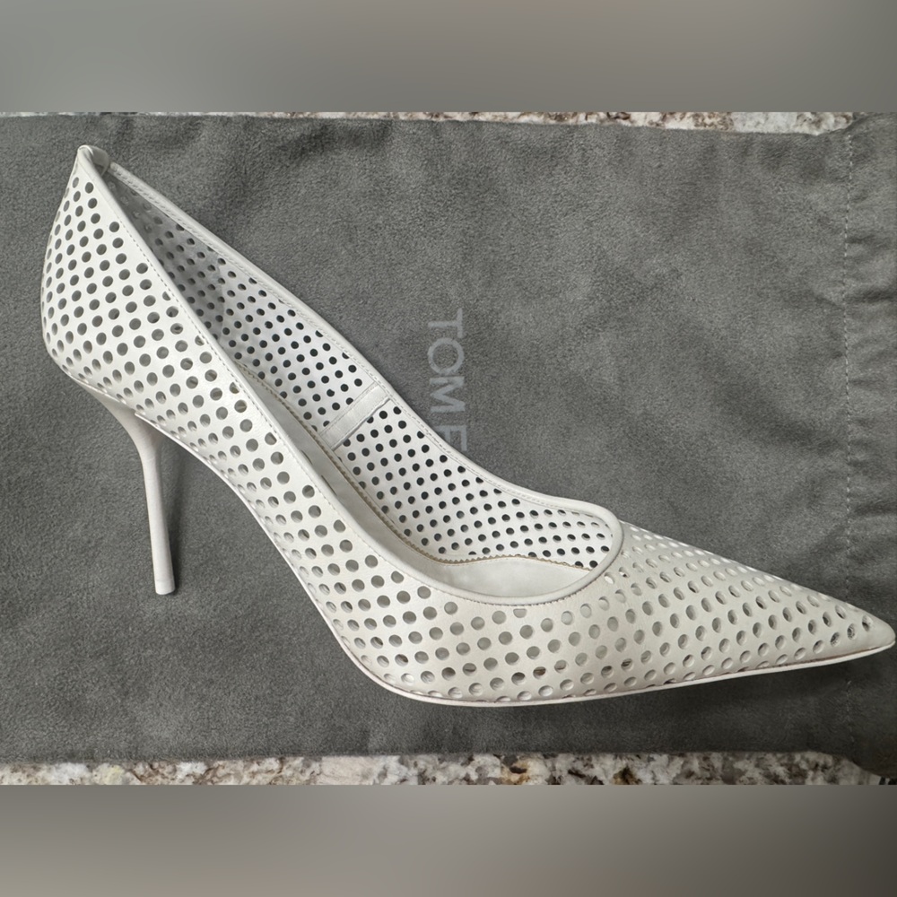 Tom Ford White Perforated Leather Pumps – Size 41 or 11 Brand New in Box